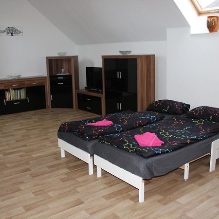 Apartman Rapotin, Jesenicka 296, 3Km Od Termalniho Parku Velke Losiny エクステリア 写真